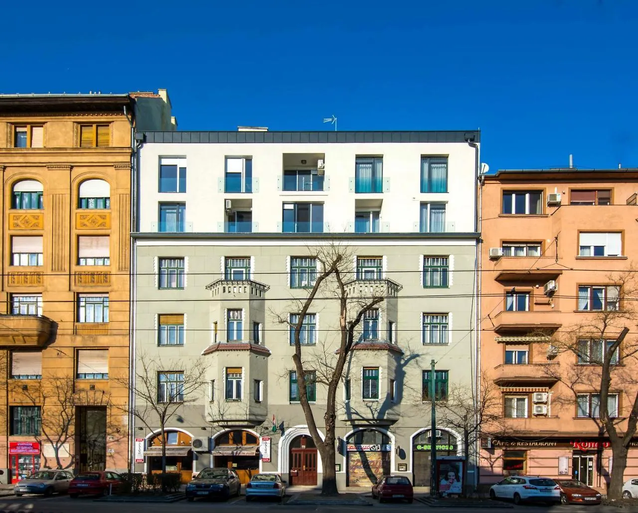 Karinflats - Garden Apt. location